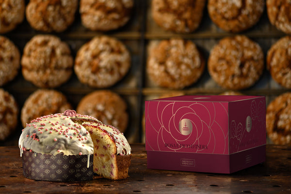 Panettone Fiasconaro mit Beeren und Kirschen